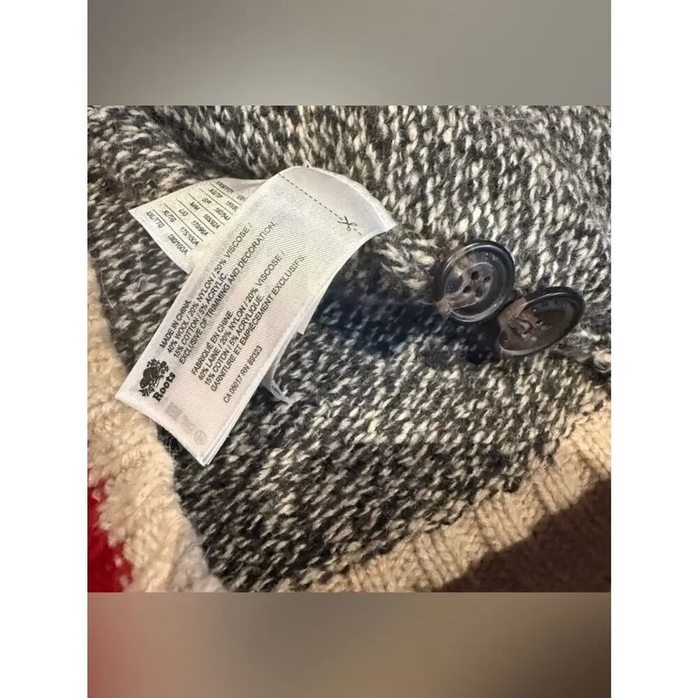 Roots Unisex Cabin Knit Shawl Collar Cardigan Sweater - Gray, Cream & Red - Picture 3 of 11
